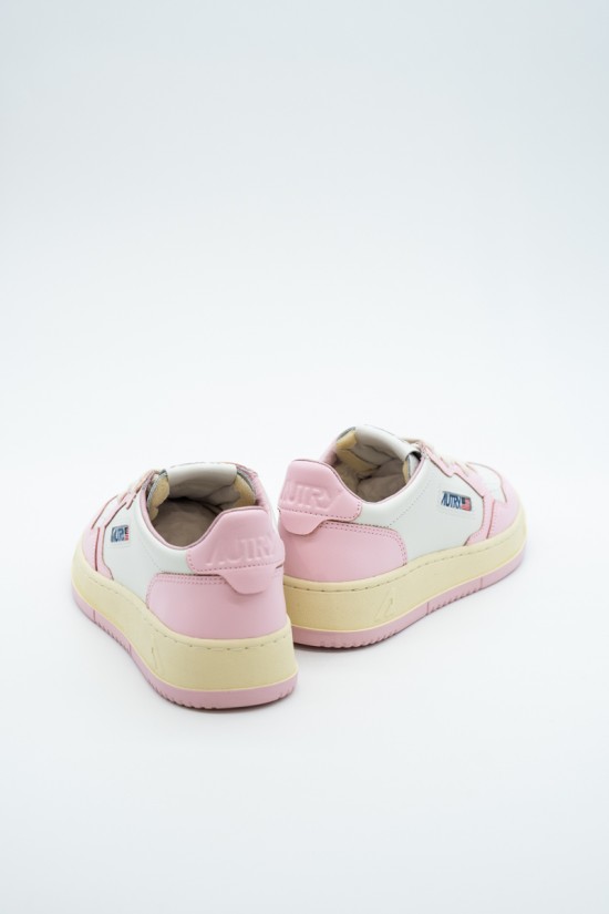 Autry medalist low sneaker wom AULW WB37 Size 36 Color LEAT