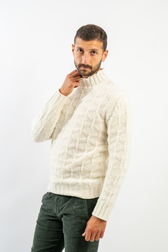 KANGRA NECK VOLCANO RHOMBS...