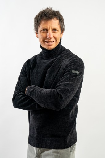 RRD VELVET TURTLENECK KNIT...