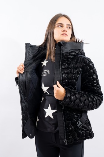 GOLDBERGH MONIQUE SKI...