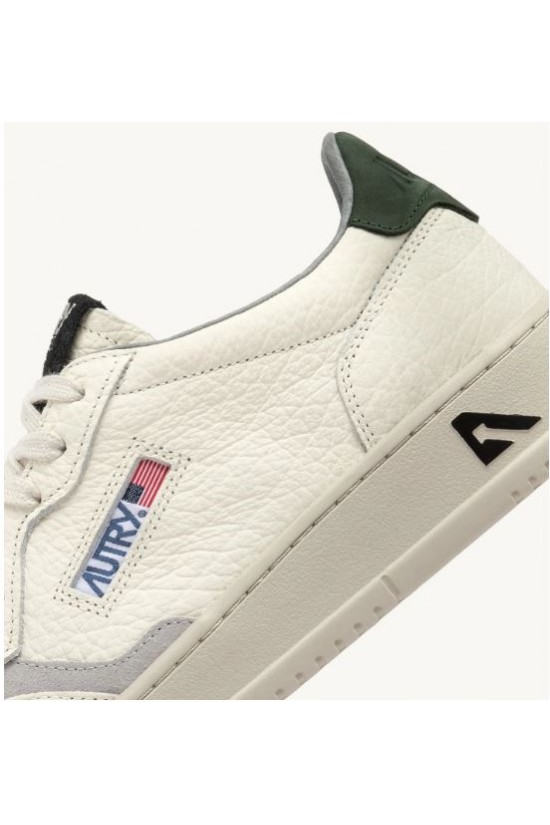 Autry medalist low sneaker man AULM NE05 shoe Size 42 Color