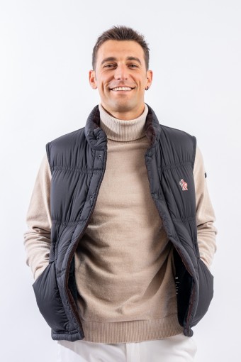 MONCLER AUL VEST 097 1A000...