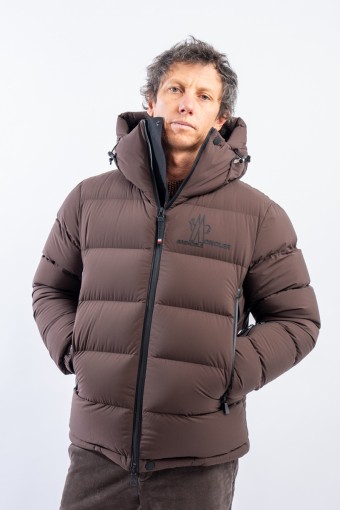 MONCLER ISORNO JACKET 097...